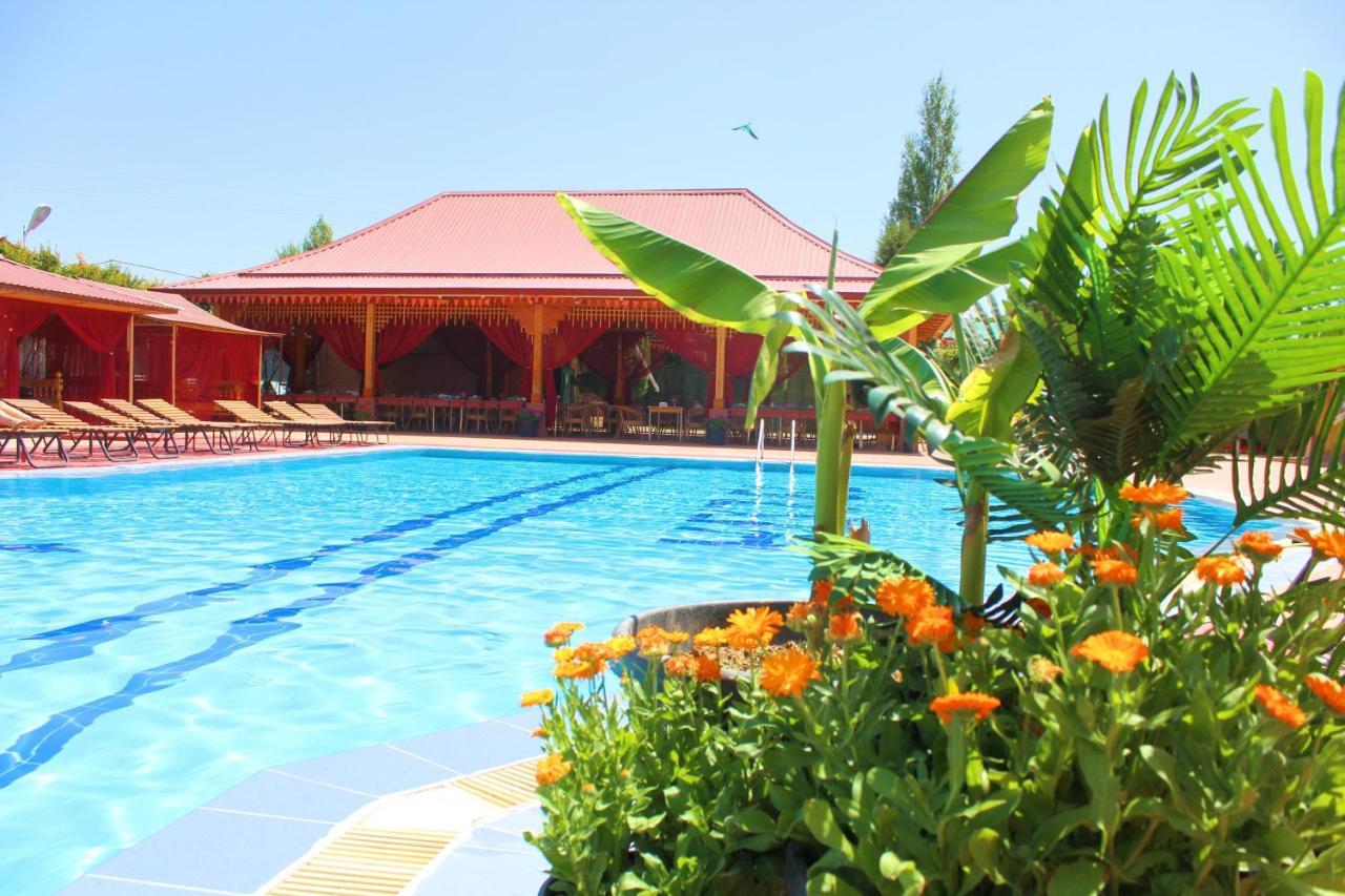 Hotel Grace Garden Kum Esterno foto